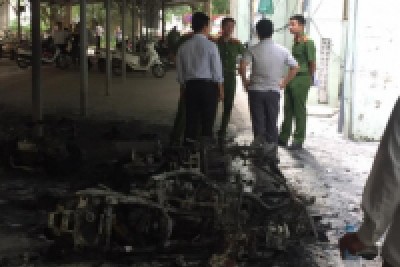 Big fire in the garage of Vietnam National University Hanoi