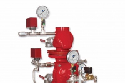 What is the difference between overflow valve and safety valve?