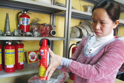 Cẩn trọng khi mua bình chữa cháy mini