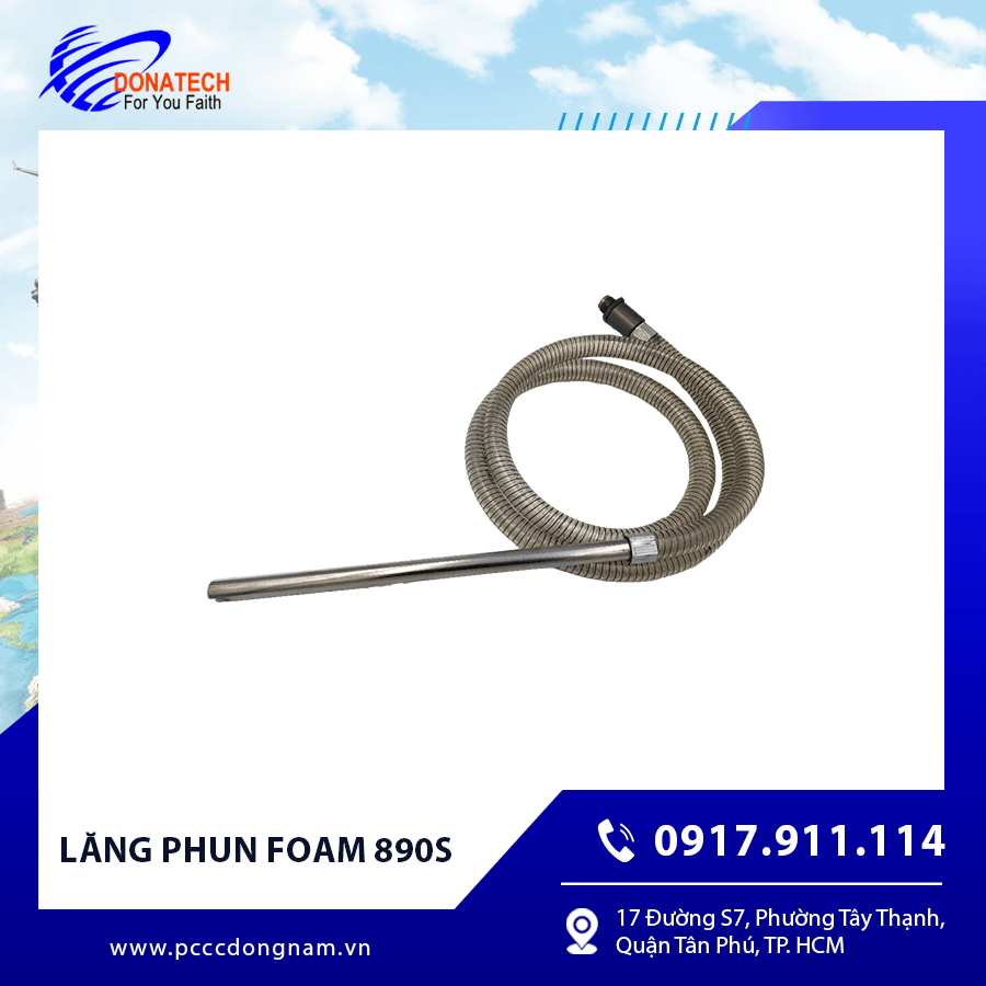 Lăng phun foam thiết kế gọn, kết cấu chắc chắn.