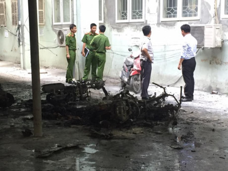 Do dập tắt kịp thời nên vụ cháy không lan sang hệ thống điều hòa và các xe khác trong cùng khu vực