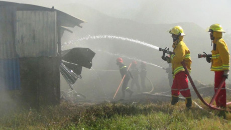 The fire completely destroyed the waste warehouse of the fiberglass tube factory